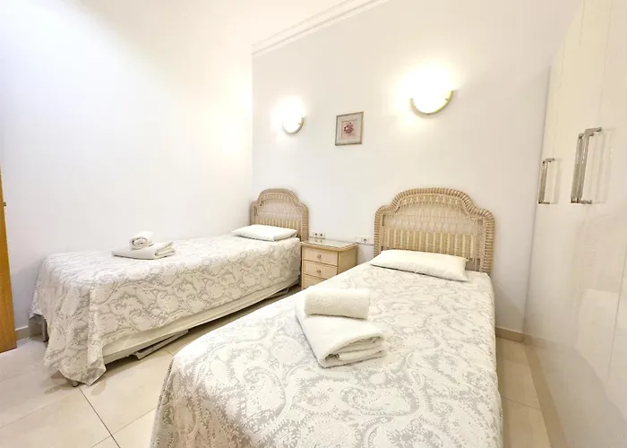 Skol 2a Amazing 2 Bedroom Skol