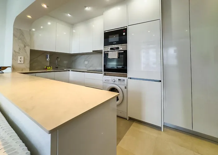 Skol 2a Amazing 2 Bedroom Skol Апартаменти Марбелья