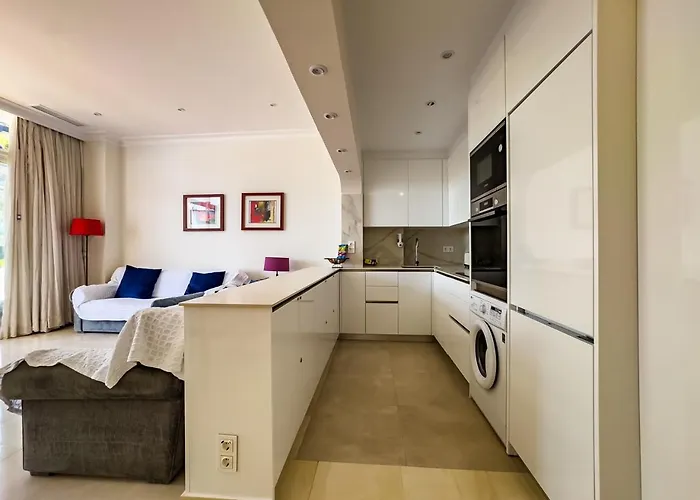 Skol 2a Amazing 2 Bedroom Skol Марбелья