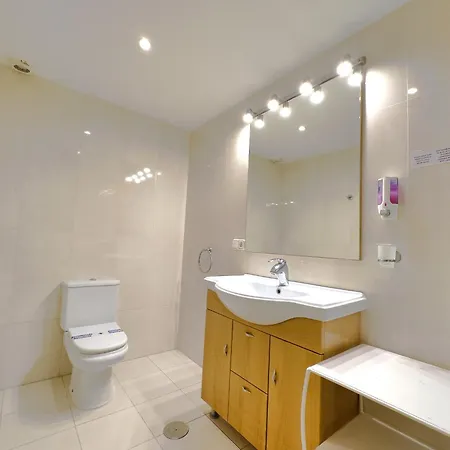 Skol 2a Amazing 2 Bedroom Skol アパート