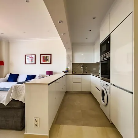 Skol 2a Amazing 2 Bedroom Skol 마르베야